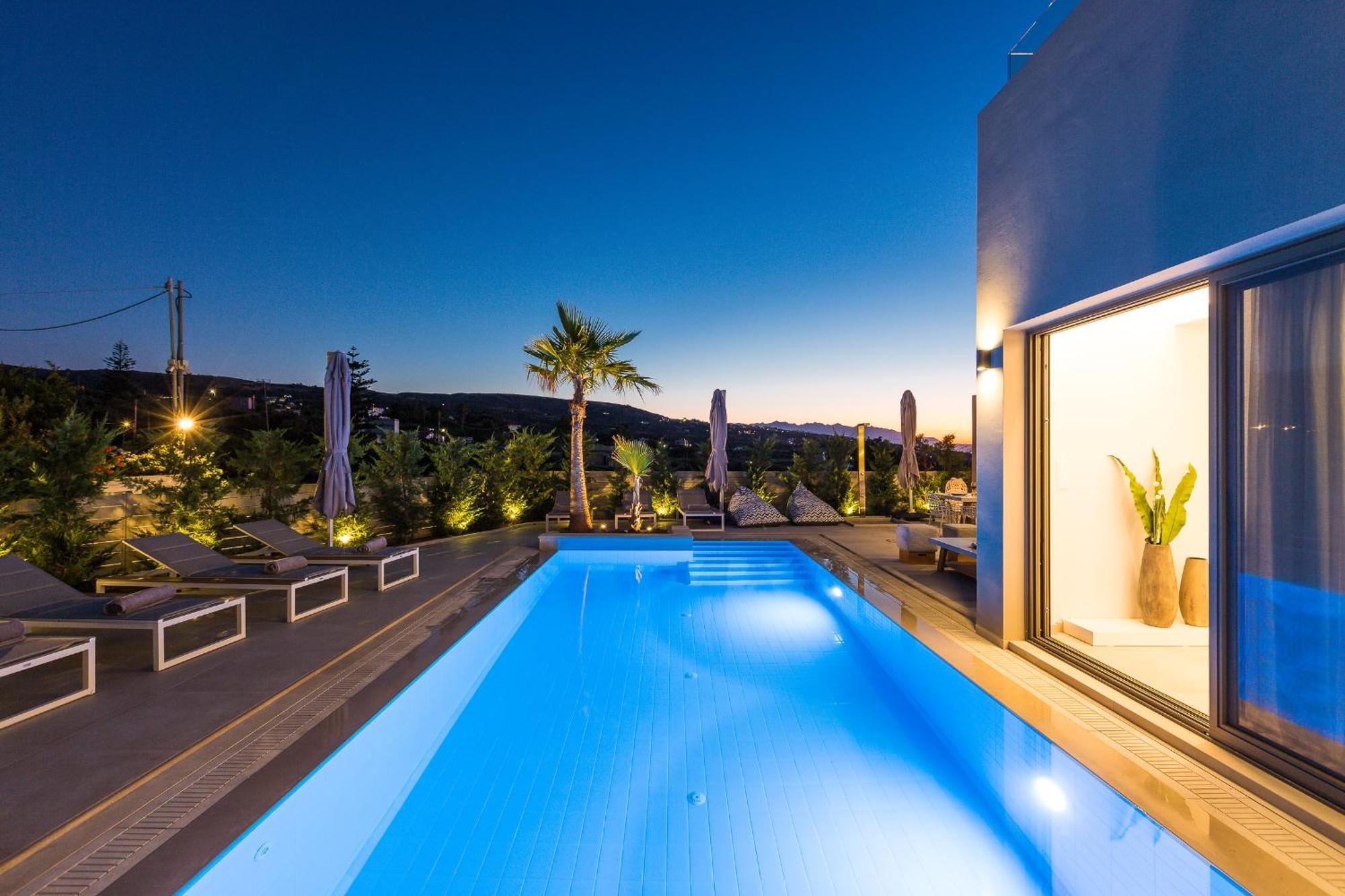 Vasilios Villa, With Pool, Gym & Close To Beach, By Thinkvilla Loutra Exteriér fotografie