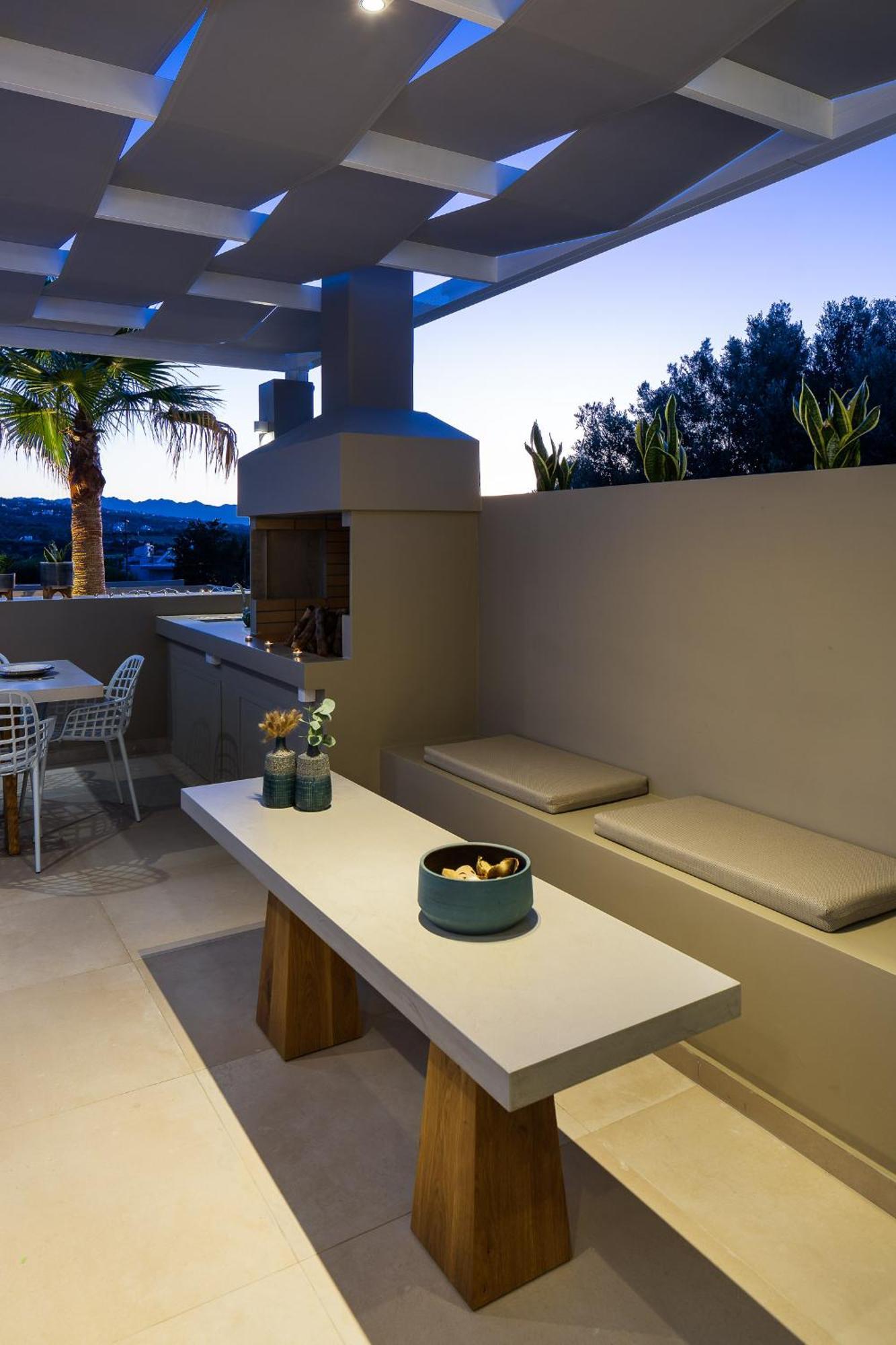 Vasilios Villa, With Pool, Gym & Close To Beach, By Thinkvilla Loutra Exteriér fotografie