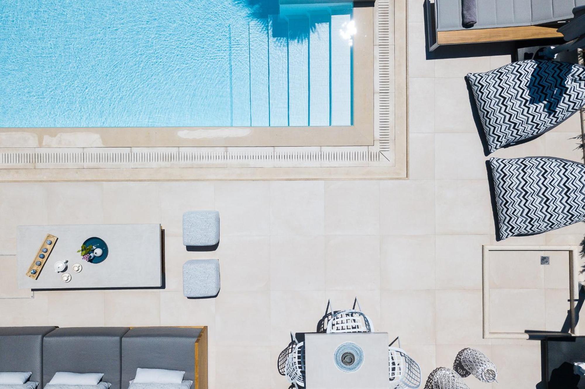 Vasilios Villa, With Pool, Gym & Close To Beach, By Thinkvilla Loutra Exteriér fotografie