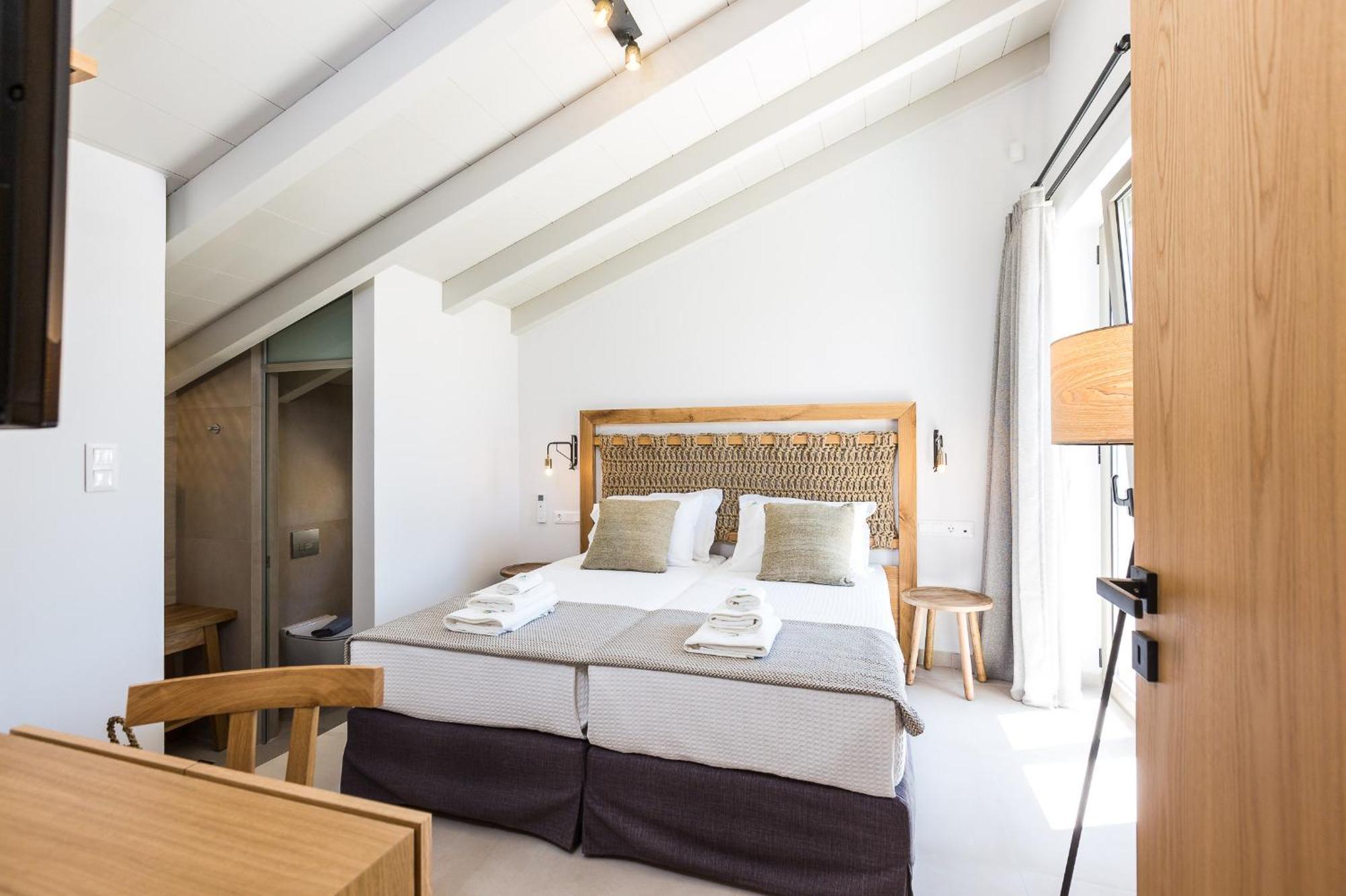 Vasilios Villa, With Pool, Gym & Close To Beach, By Thinkvilla Loutra Exteriér fotografie