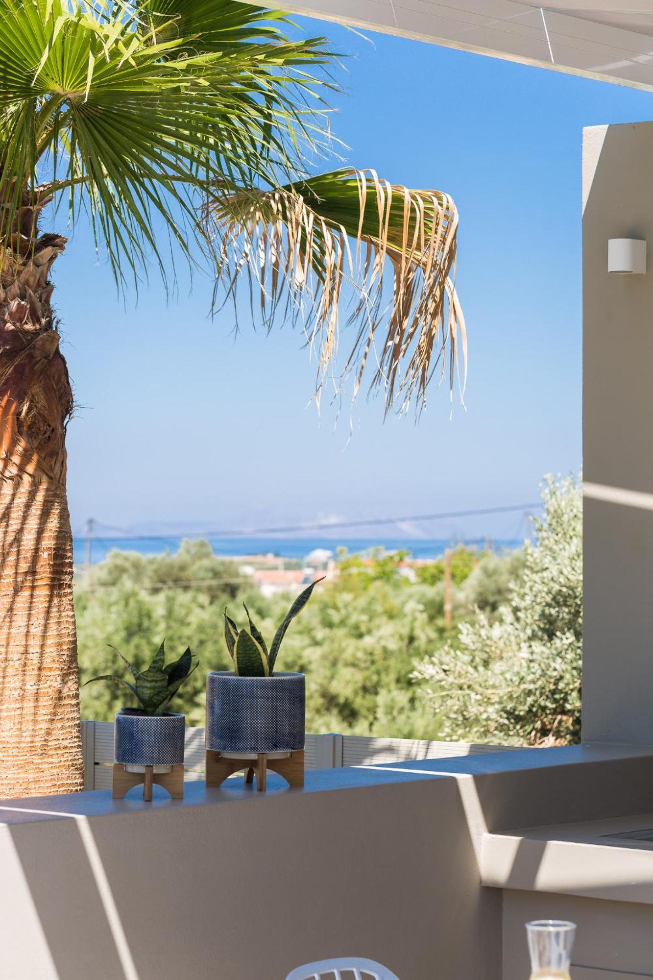 Vasilios Villa, With Pool, Gym & Close To Beach, By Thinkvilla Loutra Exteriér fotografie