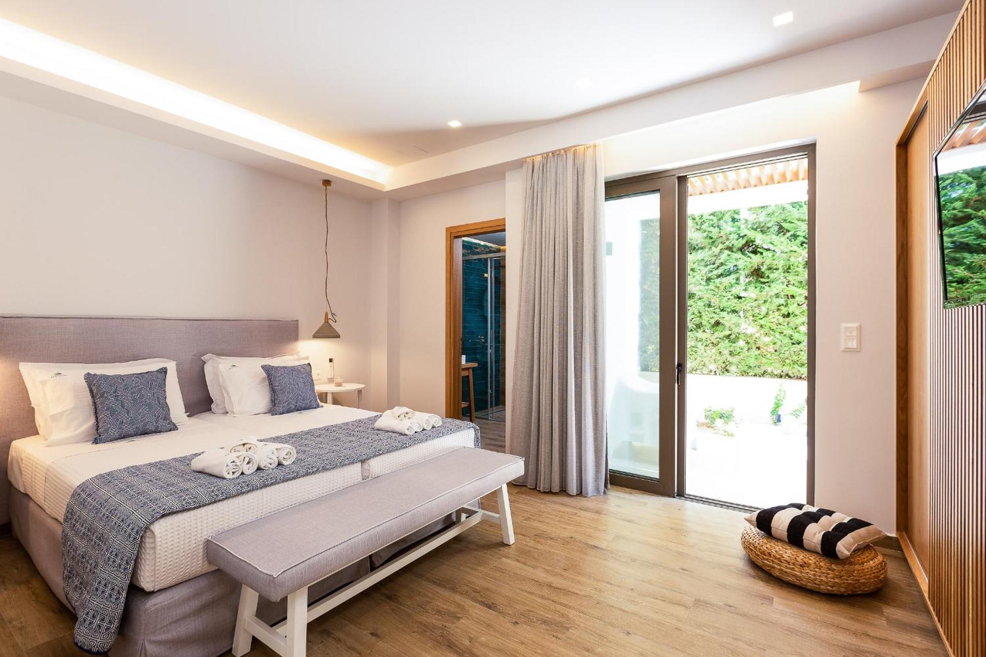Vasilios Villa, With Pool, Gym & Close To Beach, By Thinkvilla Loutra Exteriér fotografie