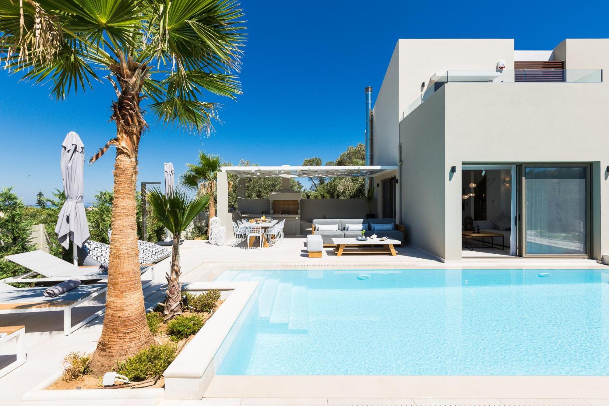 Vasilios Villa, With Pool, Gym & Close To Beach, By Thinkvilla Loutra Exteriér fotografie
